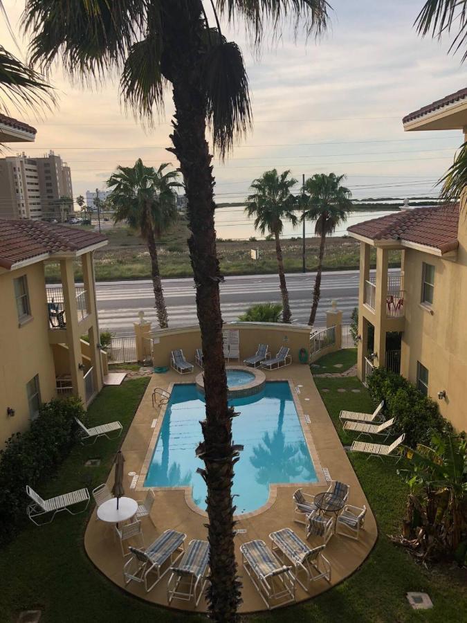 Cozy & Spacious Condo 10Min Walk To Beach Саут Падре Алънд Екстериор снимка