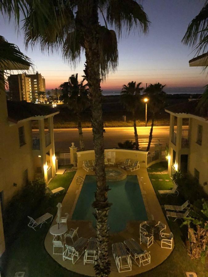 Cozy & Spacious Condo 10Min Walk To Beach Саут Падре Алънд Екстериор снимка