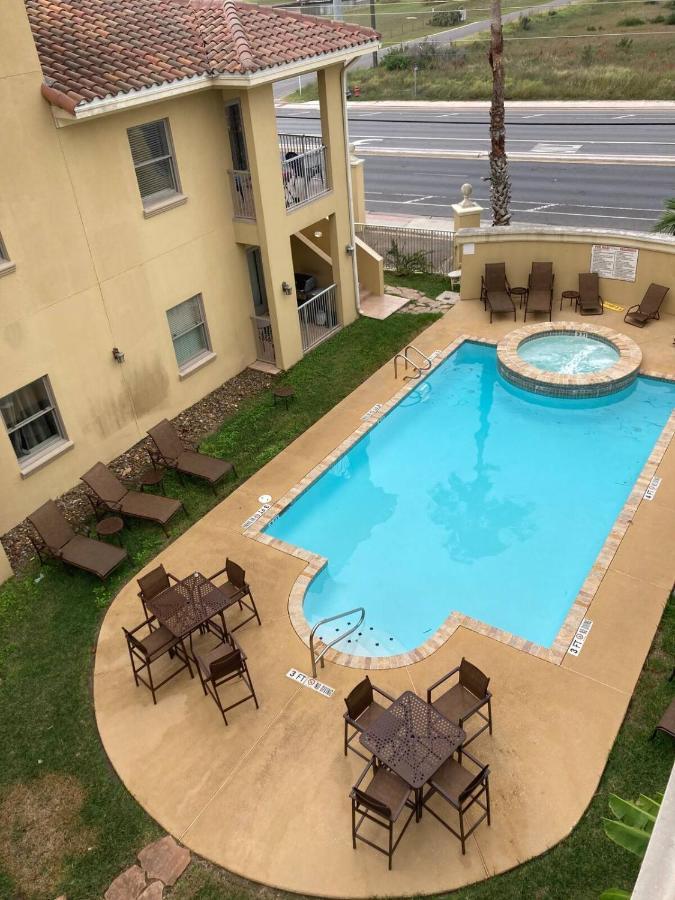 Cozy & Spacious Condo 10Min Walk To Beach Саут Падре Алънд Екстериор снимка